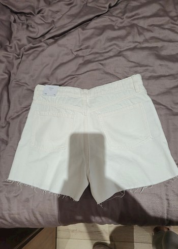 Beyaz Pamuklu Mini Kot Şort - Görsel 4
