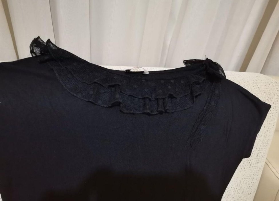 Siyah Dokuma Salaş Geniş Yaka Bluz - Görsel 3