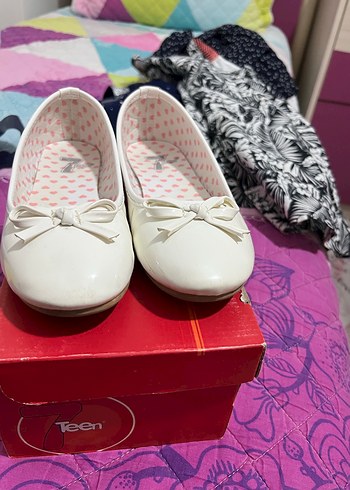 Kız Çocuk Beyaz Fiyonklu Babet Ayakkabı - Görsel 4