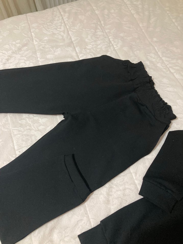 Siyah Pul Detaylı çocuk 5 6 yas esofman takımı - Görsel 3