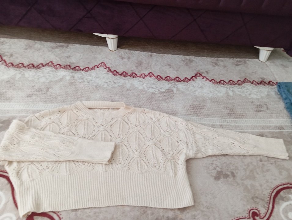 Beyaz Örgü Kadın Kazak - Görsel 3