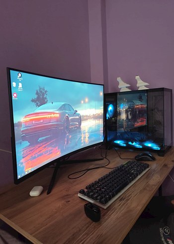 Kırmızı Işıklı Masaüstü Bilgisayar parçalar ayrı satılmaz - Görsel 3