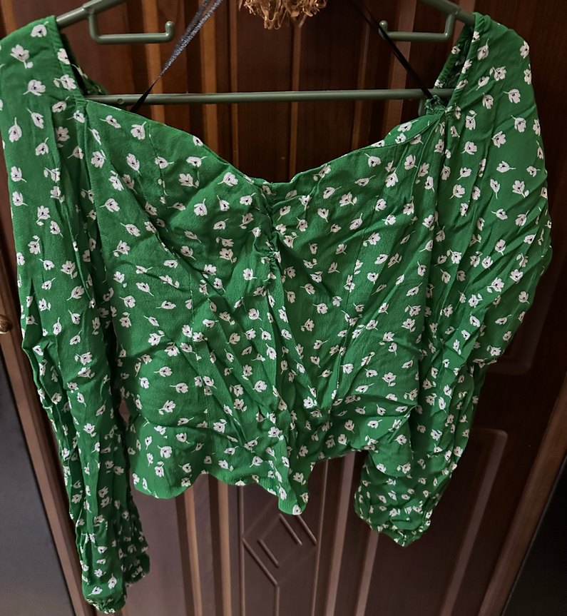 Yeşil V Yakalı Uzun Kollu Bluz - Görsel 3