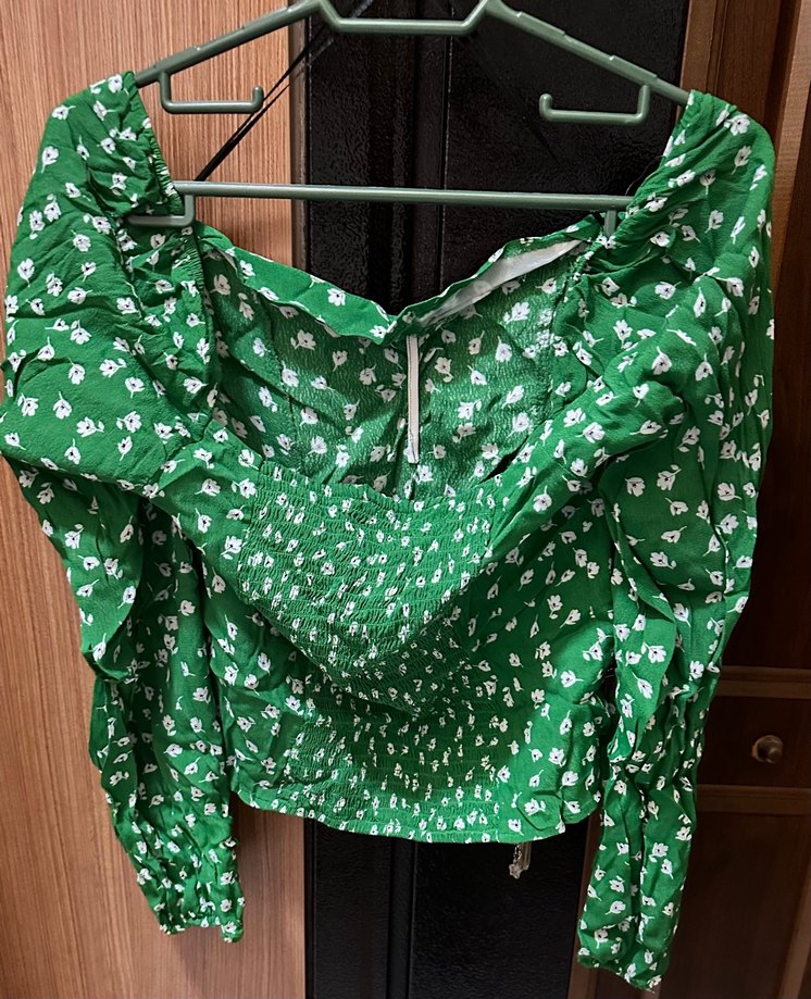 Yeşil V Yakalı Uzun Kollu Bluz - Görsel 2