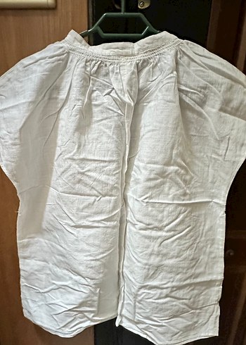 Beyaz Keten V Yakalı Kısa Kollu Gömlek - Görsel 4