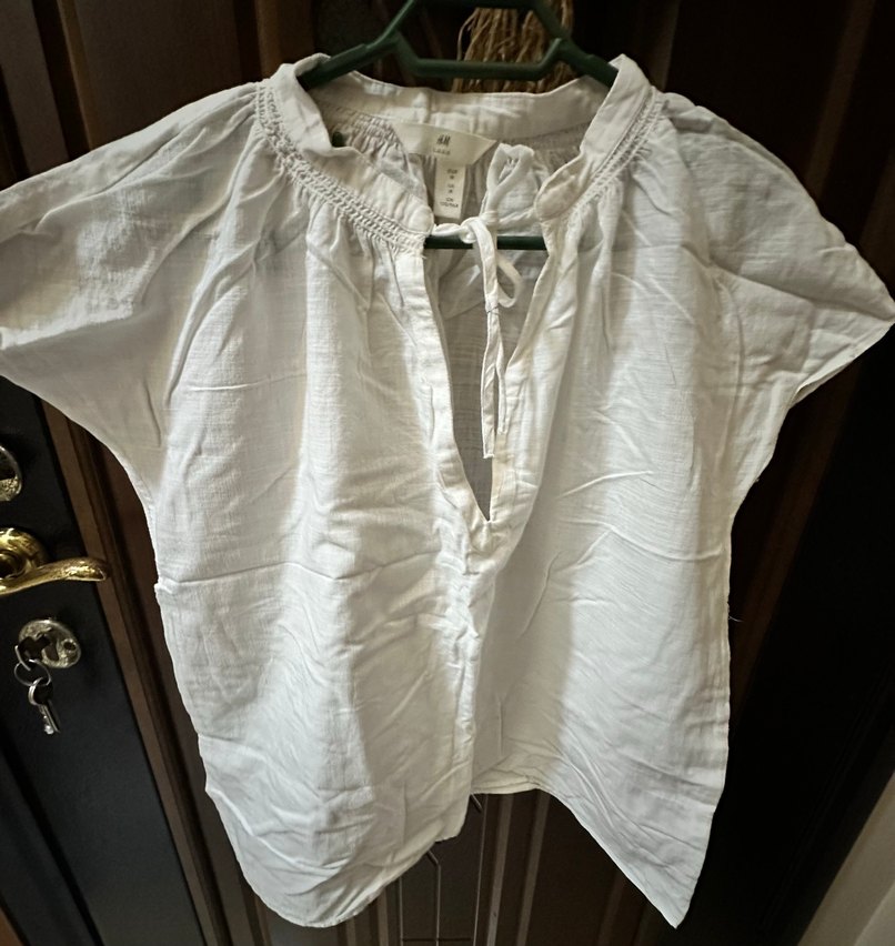 Beyaz Keten V Yakalı Kısa Kollu Gömlek - Görsel 3