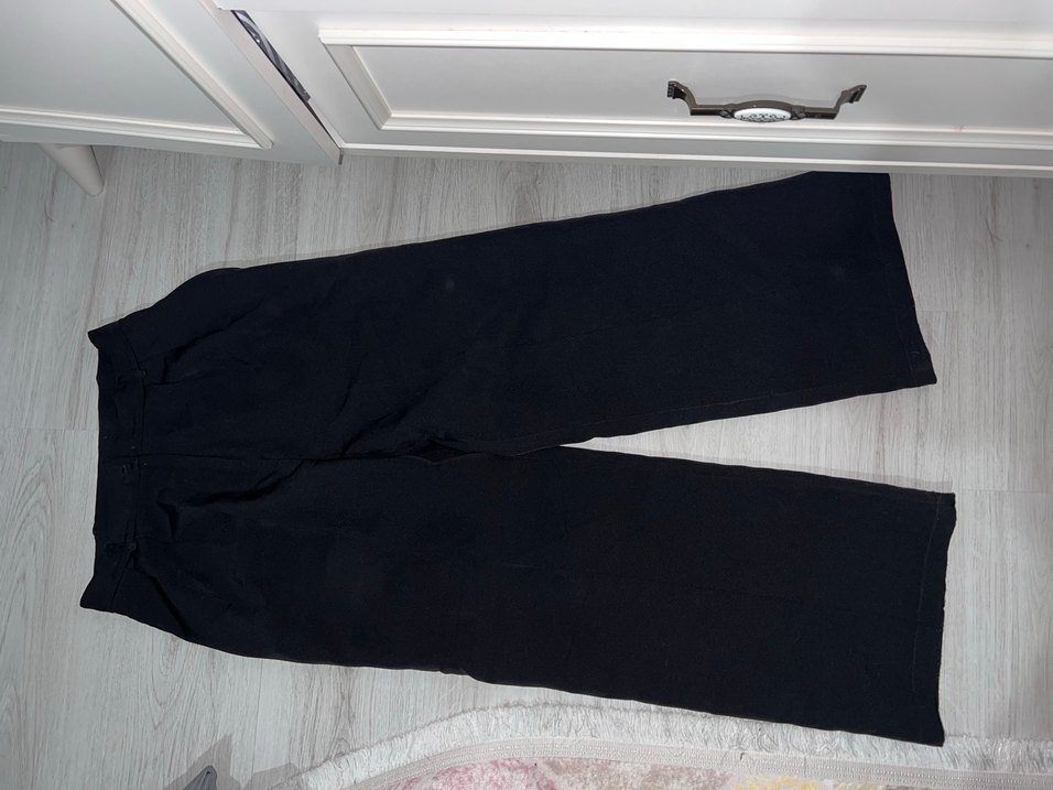 Kadın Siyah Midi Kumaş Pantolon - Görsel 2