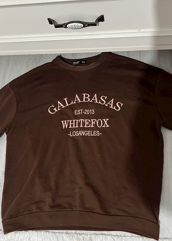 Kadın Kahverengi Süet Sweatshirt Beyaz Baskılı - Görsel 2