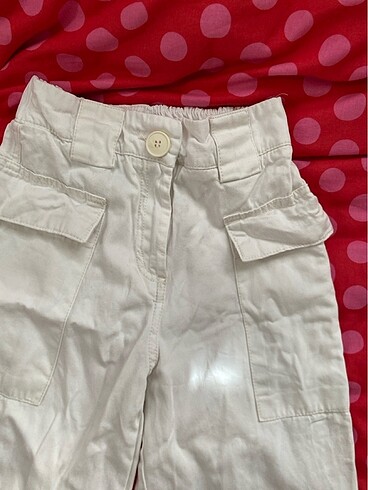 xs Beden Bershka beyaz kot pantolon