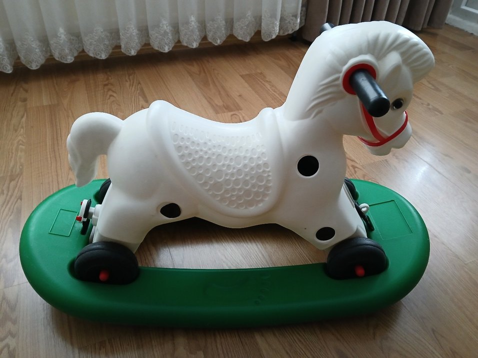 Beyaz Plastik Sallanan At Oyuncağı pilsan marka - Görsel 2