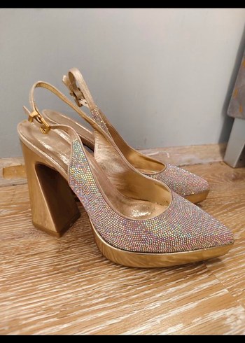Altın Renkli Payetli Platform Topuklu Kadın Ayakkabı - Görsel 8