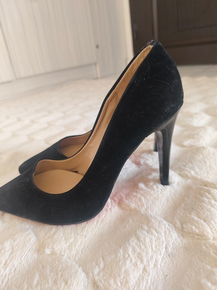 Siyah Süet Tüylü Stiletto Topuklu Kadın Ayakkabı - Görsel 4