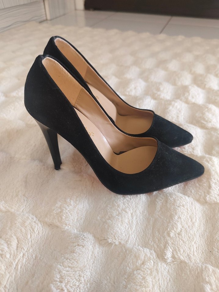 Siyah Süet Tüylü Stiletto Topuklu Kadın Ayakkabı - Görsel 2