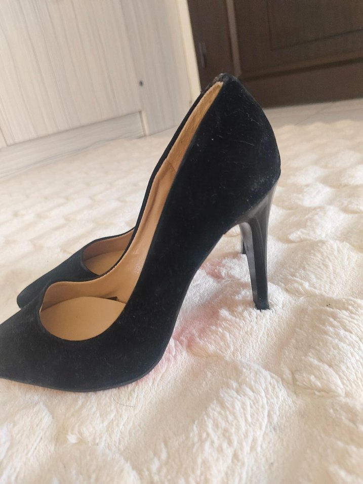 Siyah Süet Tüylü Stiletto Topuklu Kadın Ayakkabı - Görsel 5