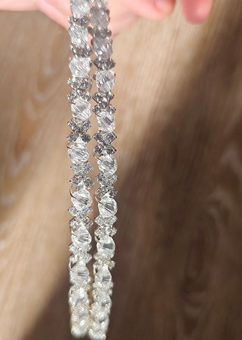 Beyaz Boncuklu Cam Taç - Görsel 3