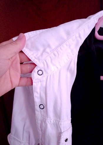 Düğmeli Beyaz Pamuklu Erkek Gömlek - Görsel 5