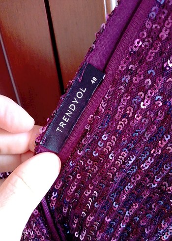 Mor Parlak Drapeli Uzun Abiye Elbise - Görsel 5