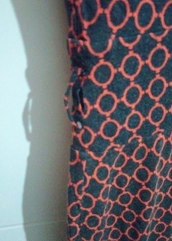 Kırmızı V Yakalı Fırfırlı Uzun Elbise - Görsel 3