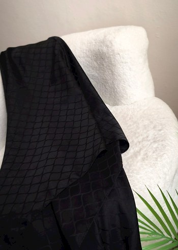 Siyah Kadın Şal - Görsel 4