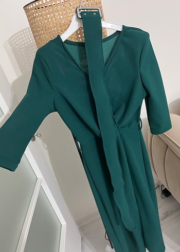 Kemerli
 Yeşil Midi elbise - Görsel 2