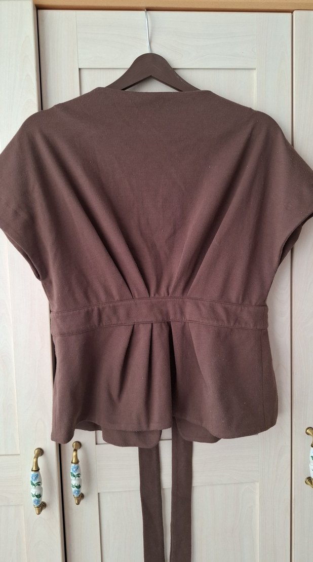 Düğmeli, bol kesim, keten kısa kollu kahverengi ceket - Görsel 3