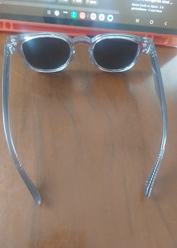 Şeffaf Gri Erkek Güneş Gözlüğü - Görsel 3