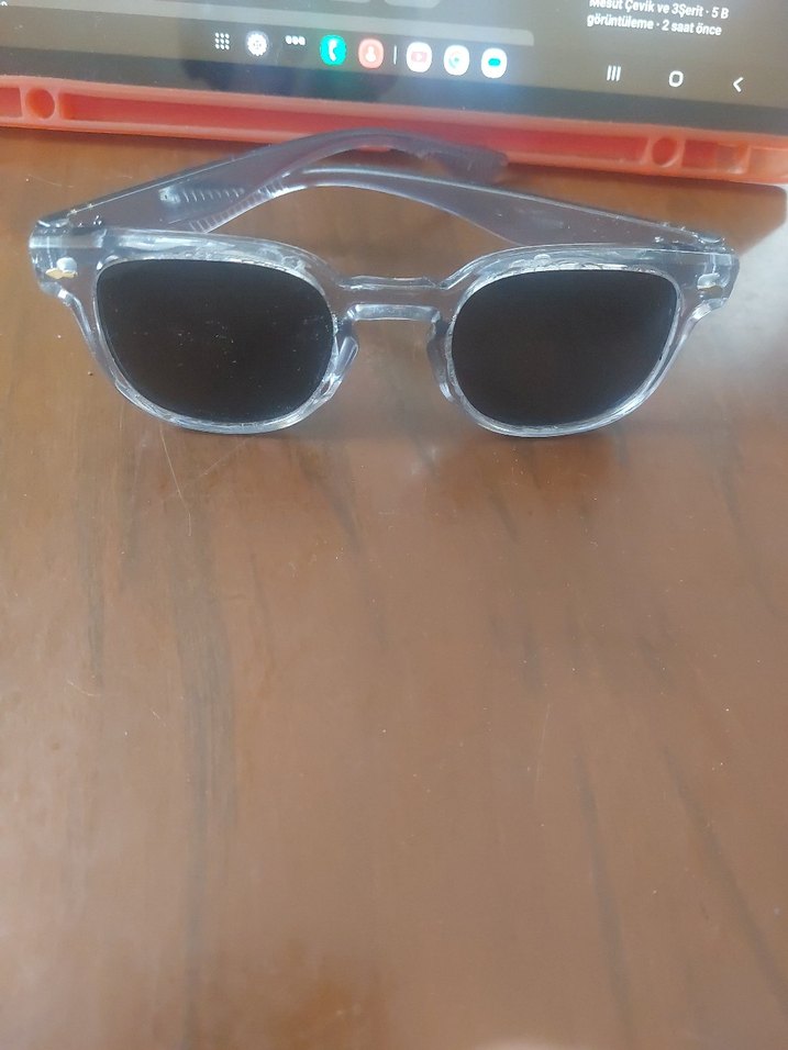 Şeffaf Gri Erkek Güneş Gözlüğü - Görsel 4