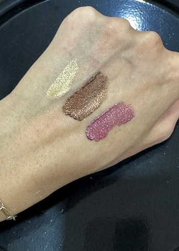 The Balm Parlak Sıvı Göz Farı Seti - Görsel 5