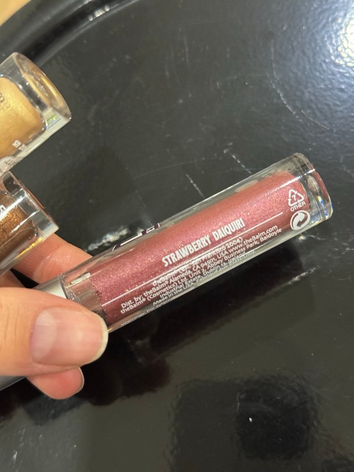 The Balm Parlak Sıvı Göz Farı Seti - Görsel 2