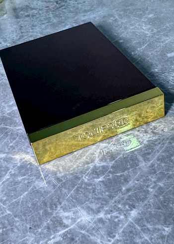 Tom Ford Pretty Baby Far Paleti - Görsel 3