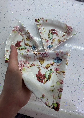 Çiçek Desenli Üçgen Saklama Kapları - Görsel 2