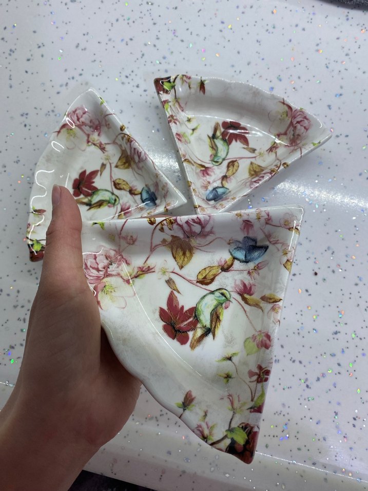 Çiçek Desenli Üçgen Saklama Kapları - Görsel 2