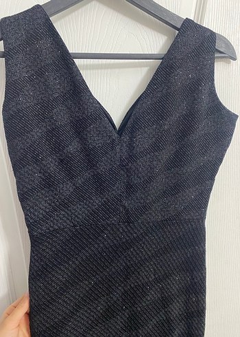 Uzun Siyah V Yakalı Straplez Abiye Elbise - Görsel 5