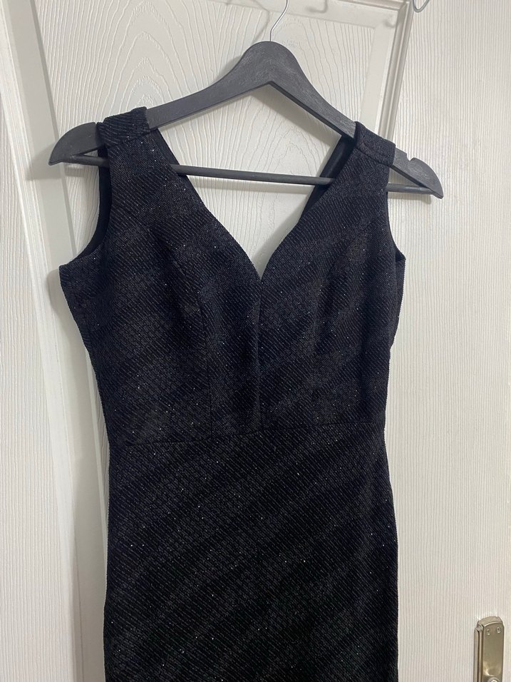 Uzun Siyah V Yakalı Straplez Abiye Elbise - Görsel 2