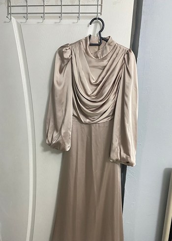 Bej Uzun Kollu Drapeli Kadın Elbise - Görsel 2