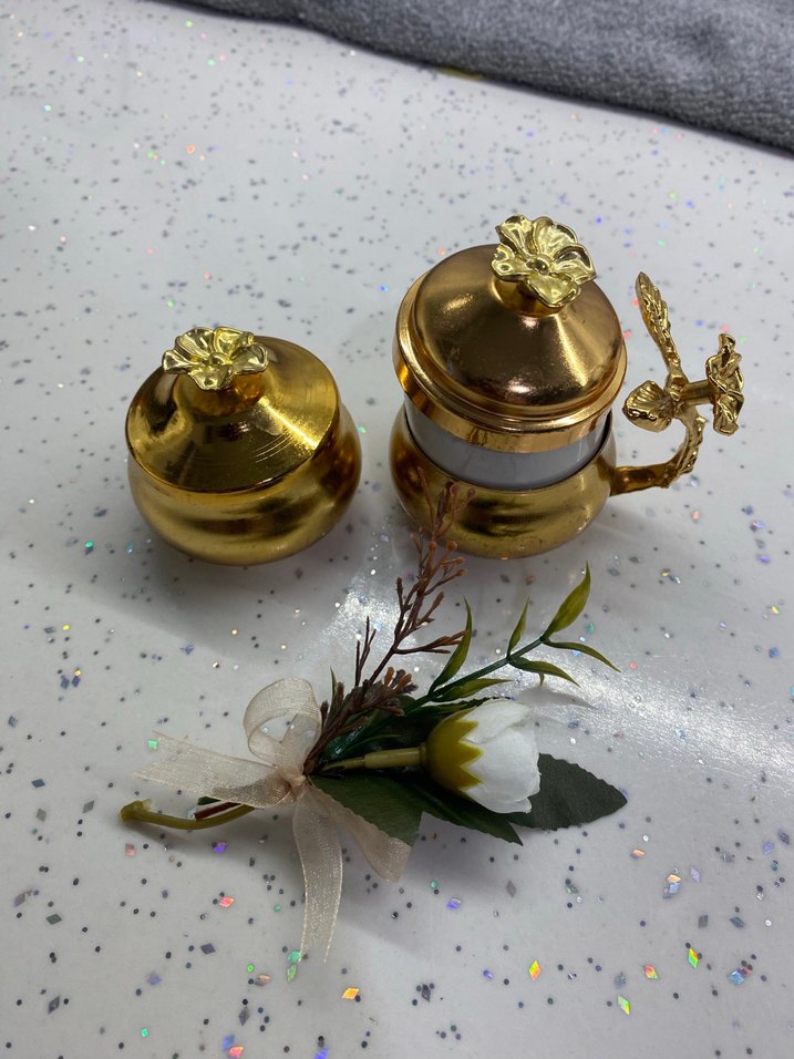 Beyaz ve Altın Detaylı Seramik Fincan Seti - Görsel 4