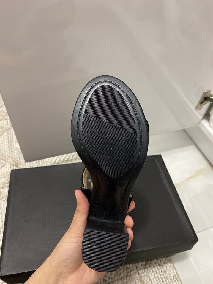 Siyah Süet Dolgu Topuklu Kadın Ayakkabı - Görsel 3