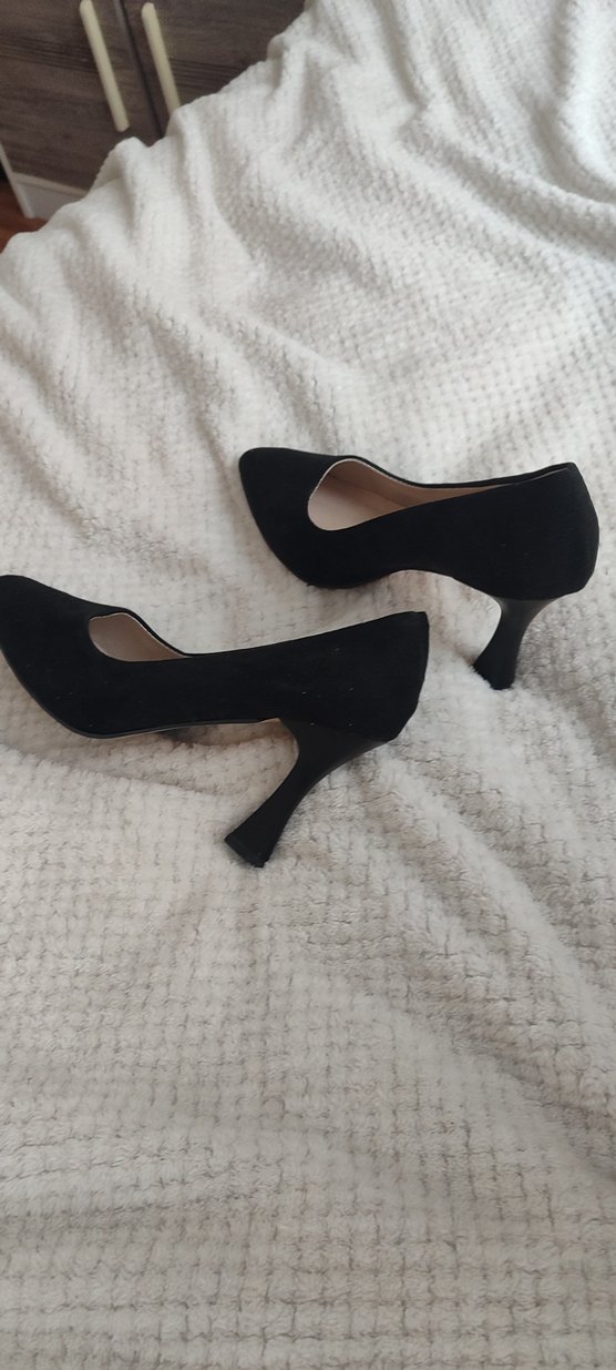 Siyah Süet Kürklü İnce Topuklu Kadın Ayakkabı - Görsel 2