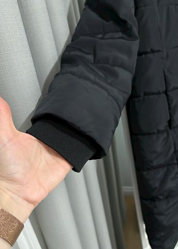 Siyah Kapüşonlu Uzun Kadın Kışlık Mont - Görsel 5