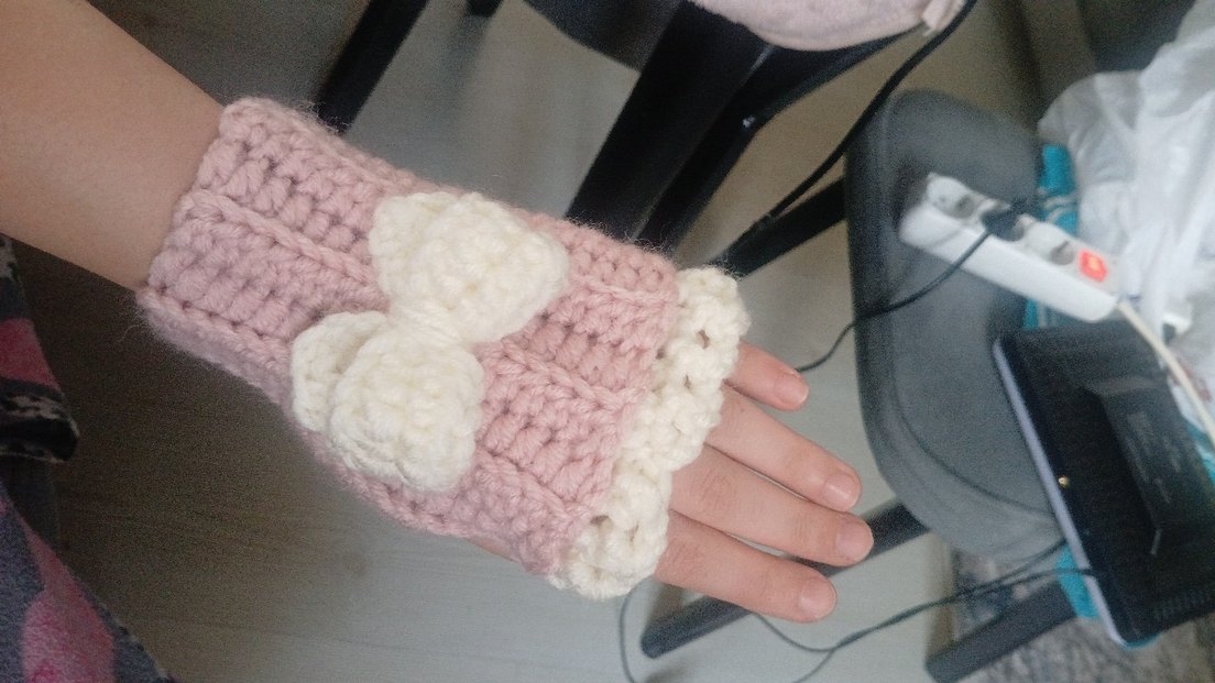 Bordo Örgü Kadın Eldiveni Fiyonk Detaylı - Görsel 3