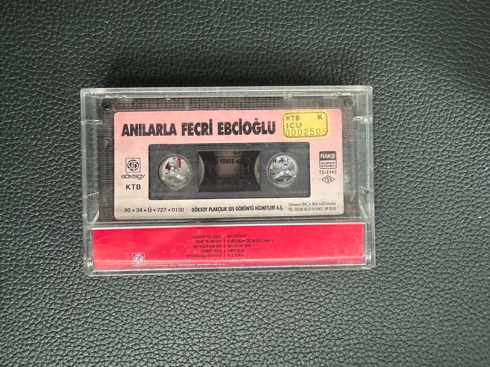 Anılarla Fecri Ebcioğlu Kaset Albümü - Görsel 3
