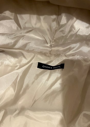 Beyaz Parlak Kadın Midi Ceket - Görsel 3