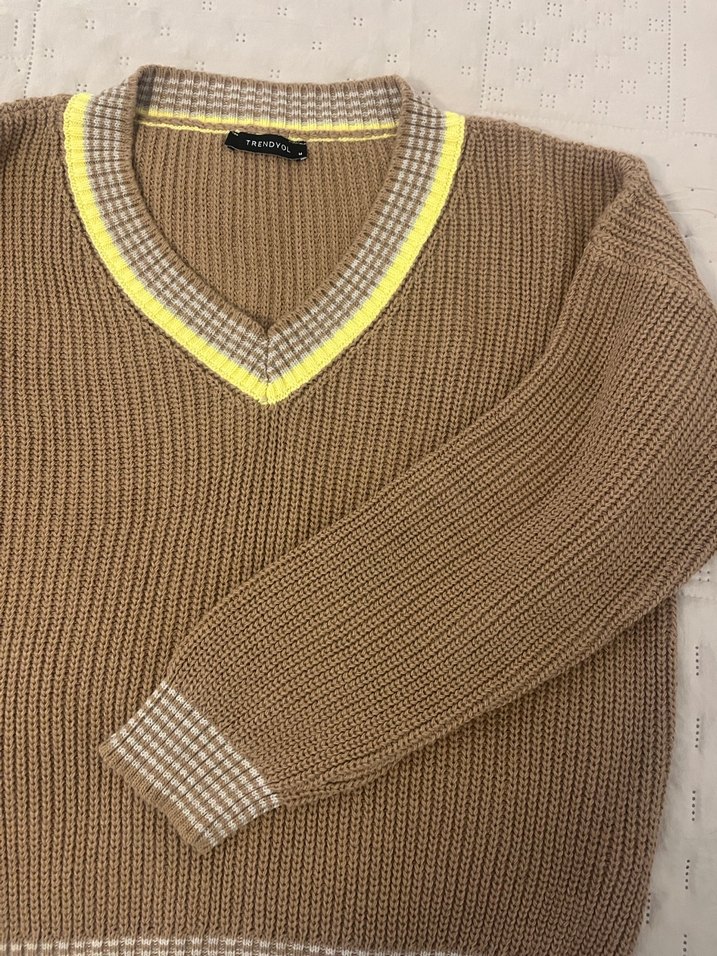Kahverengi V Yaka Örgü Kadın Kazak - Görsel 2