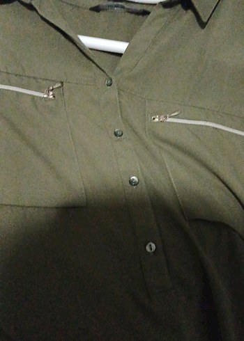 Haki Renk Kadın Düğmeli Uzun Kollu Gömlek - Görsel 3