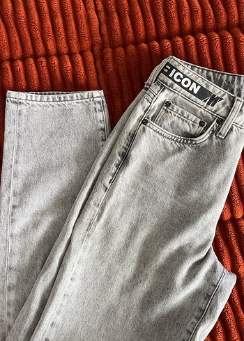 Gri Düğmeli Normcore Kadın Kot Pantolon - Görsel 2