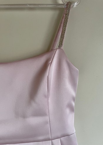 Pudra Pileli Midi İnce Askılı Elbise bir kez giyildi - Görsel 3
