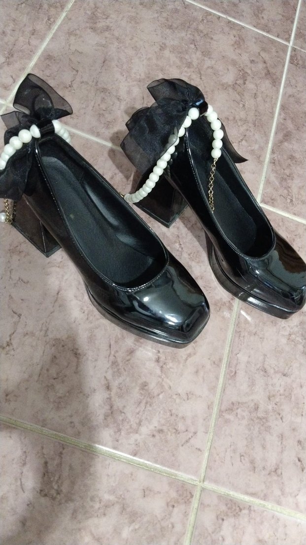 İnci Detaylı Siyah Rugan Topuklu Ayakkabı - Görsel 5