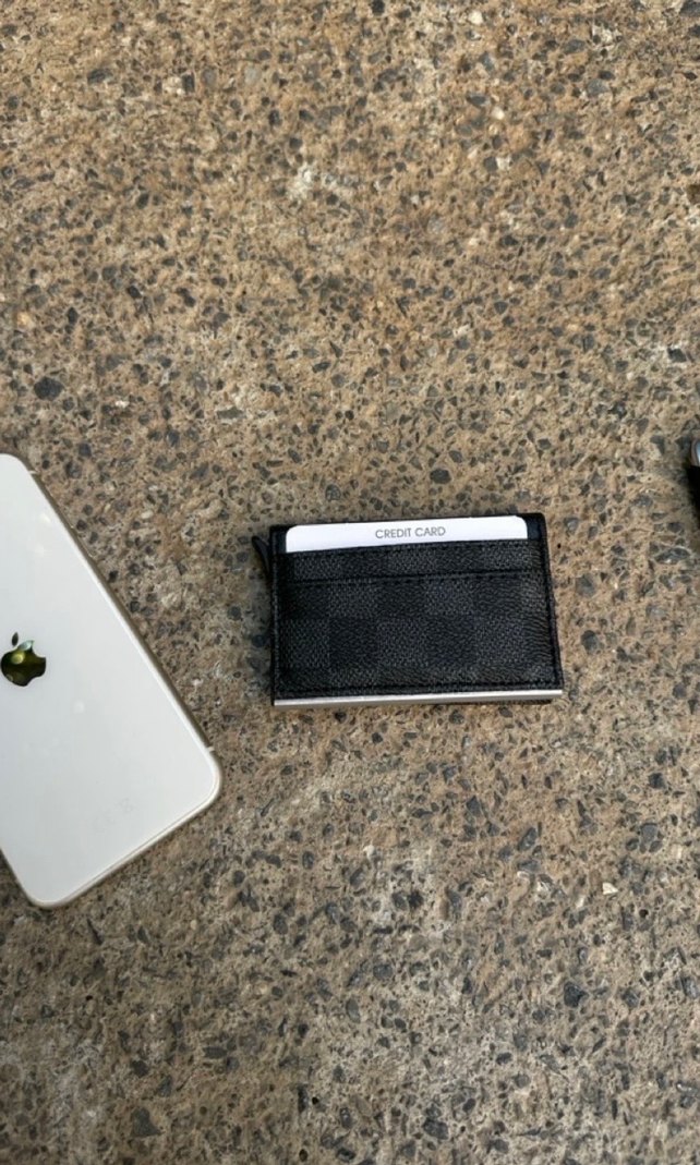 Louis Vuitton Damier İmza Şıklık ve İhtişam Kartlık. - Görsel 2