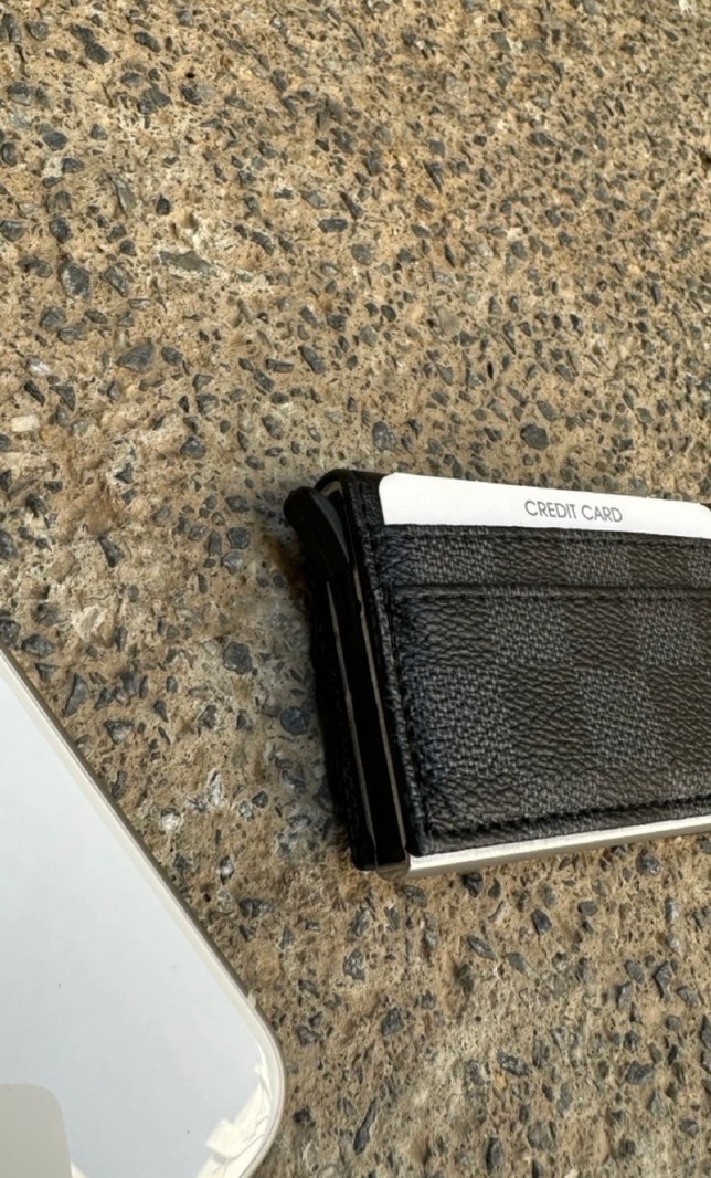 Louis Vuitton Damier İmza Şıklık ve İhtişam Kartlık. - Görsel 5