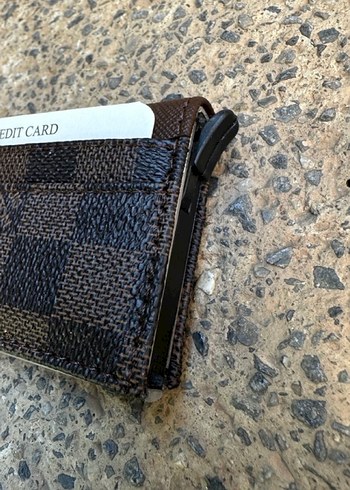 Louis Vuitton Damier İmza Şıklık ve İhtişam Kartlık. - Görsel 4